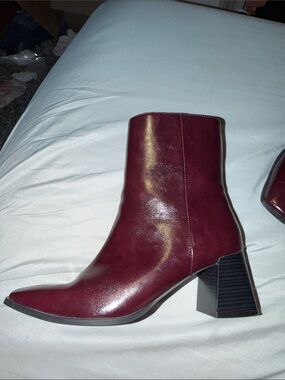 Women's Burgundy Leather Mid-Heel Ankle Boots
